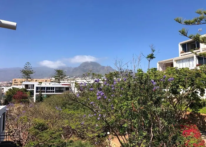 Modern 2 Bed Penthouse Americas Centre Of Town With A Pool And Ocean Views Playa de las Américas