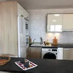 Apartman Modern 2 Bed Penthouse Americas Centre Of Town With A Pool And Ocean Views Playa de las Américas