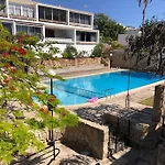 Modern 2 Bed Penthouse Americas Centre Of Town With A Pool And Ocean Views * Playa de las Américas