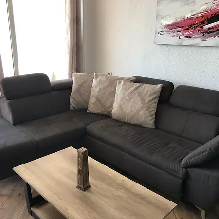 Modern 2 Bed Penthouse Americas Centre Of Town With A Pool And Ocean Views 公寓 美洲海滩