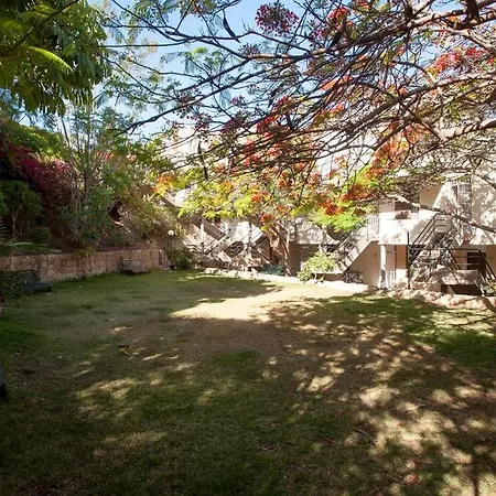 Modern 2 Bed Penthouse Americas Centre Of Town With A Pool And Ocean Views Lägenhet *