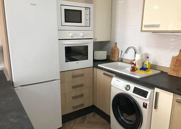 Modern 2 Bed Penthouse Americas Centre Of Town With A Pool And Ocean Views Playa de las Americas (Tenerife)