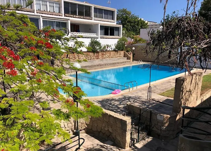 Modern 2 Bed Penthouse Americas Centre Of Town With A Pool And Ocean Views * Playa de las Americas (Tenerife)