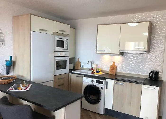 Lägenhet Modern 2 Bed Penthouse Americas Centre Of Town With A Pool And Ocean Views *