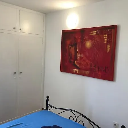 Modern 2 Bed Penthouse Americas Centre Of Town With A Pool And Ocean Views